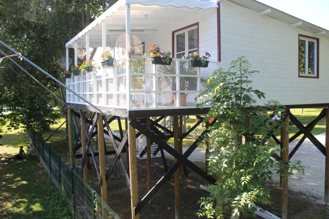 Camping Belle Riviere Chaniers Екстериор снимка