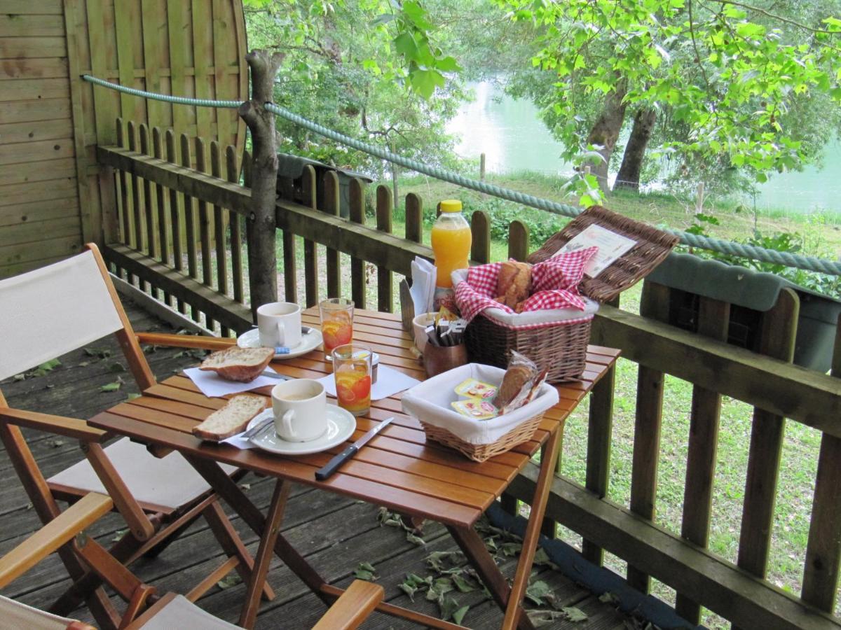 Camping Belle Riviere Chaniers Екстериор снимка