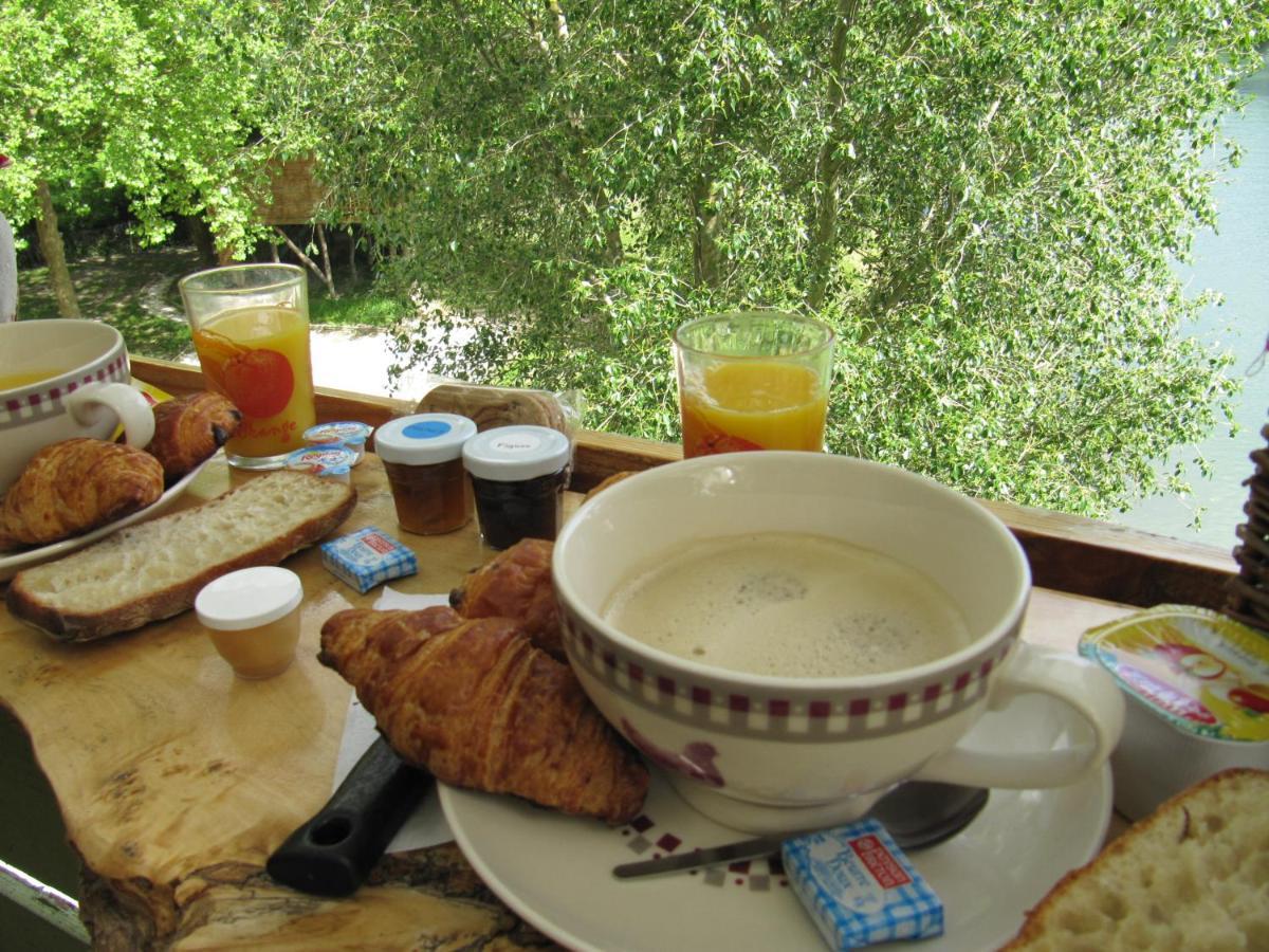Camping Belle Riviere Chaniers Екстериор снимка