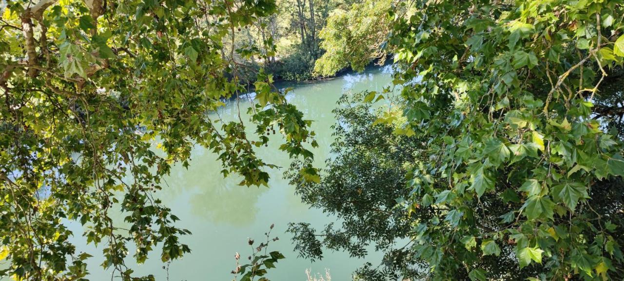 Camping Belle Riviere Chaniers Екстериор снимка