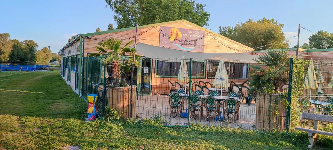Camping Belle Riviere Chaniers Екстериор снимка